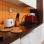 Apartment Centre *